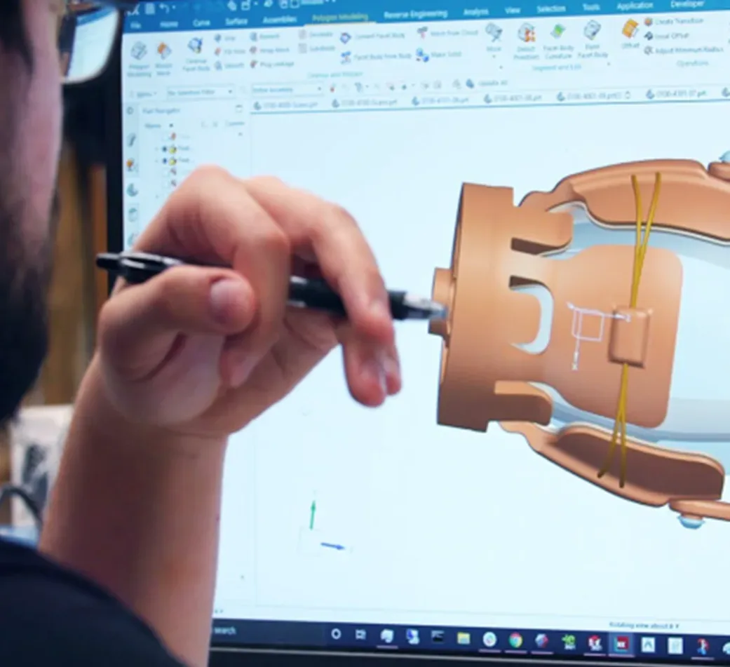 NX X Manufacturing screen with a turbine component being reviewed